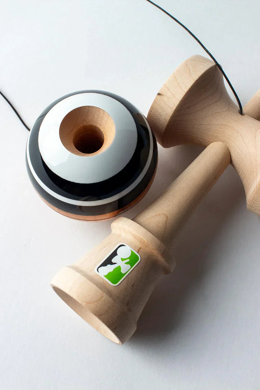 Sweets Kendama | League Classic Black | Legend Shape
